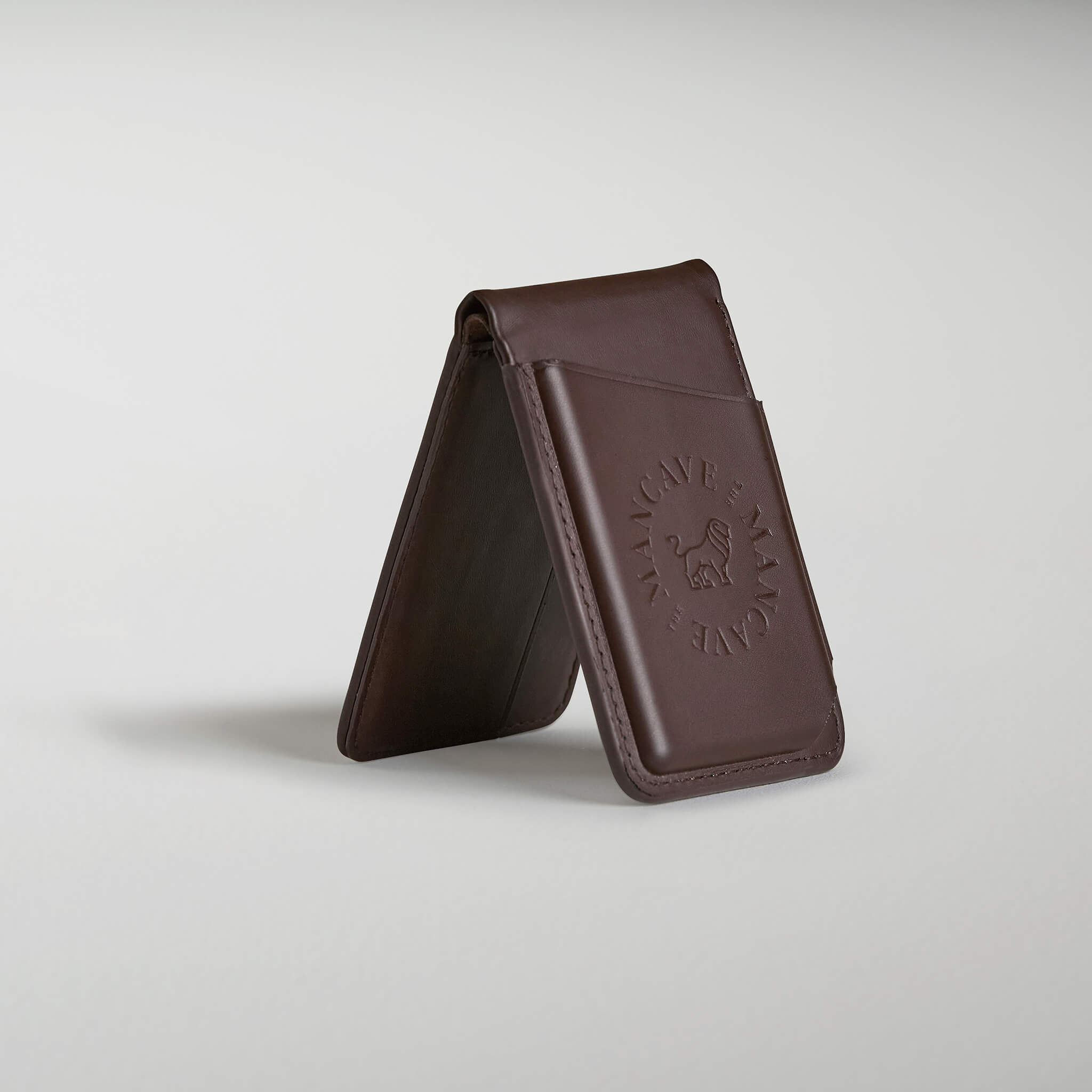 Premium Vault Stand – Läderfodral med MagSafe & RFID-skydd