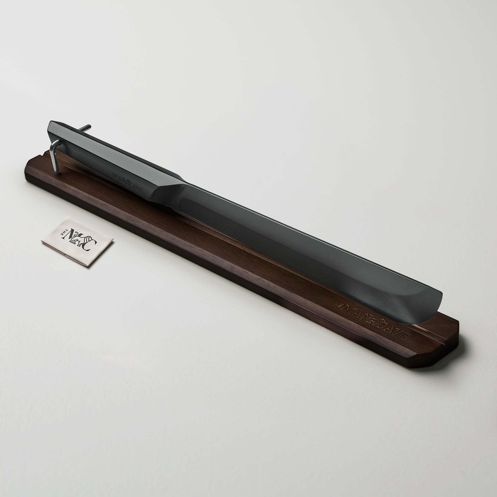 Royal Champagne Saber – Limited Edition (Black)